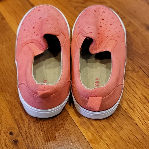 Girls Old Navy slide on shoes - Picture 4 of 6